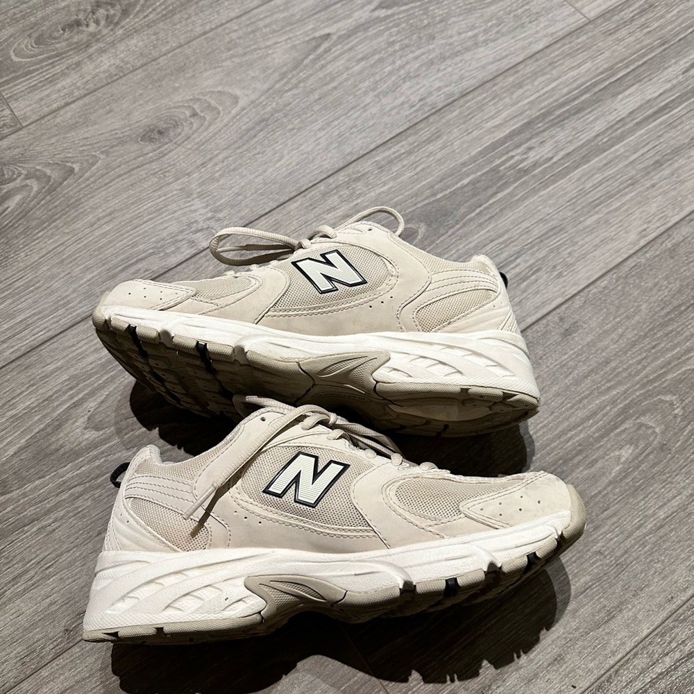 New Balance 530 SIZE: M6 / W7.5
